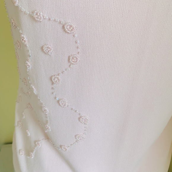Beautiful soft Pink Woman Top rayon knit Fully Embelished with pink beading US M - Picture 12 of 13